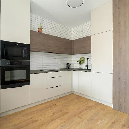 Marcelinska Apartments By Kramm * Poznaň